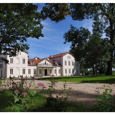 Palac Lochow Exterior photo